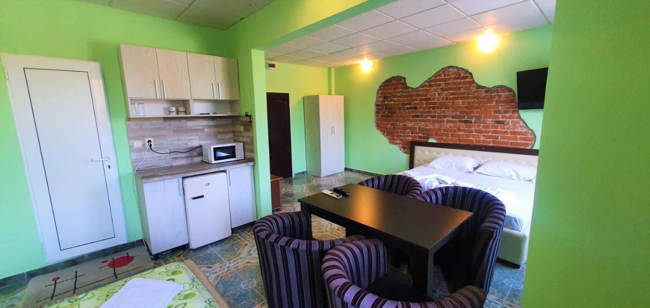 Rent Room Hotel Dunav Center Svishtov Exterior photo